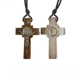 CC360900 - Cordão Medalha de São Bento c/ Crucifixo Madeira - 37,2cm